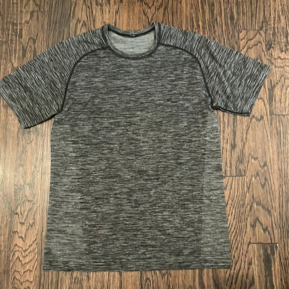 Lululemon Metal Vent - Black/Gray - L